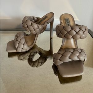 Steve Madden Taupe Kenley Sandal